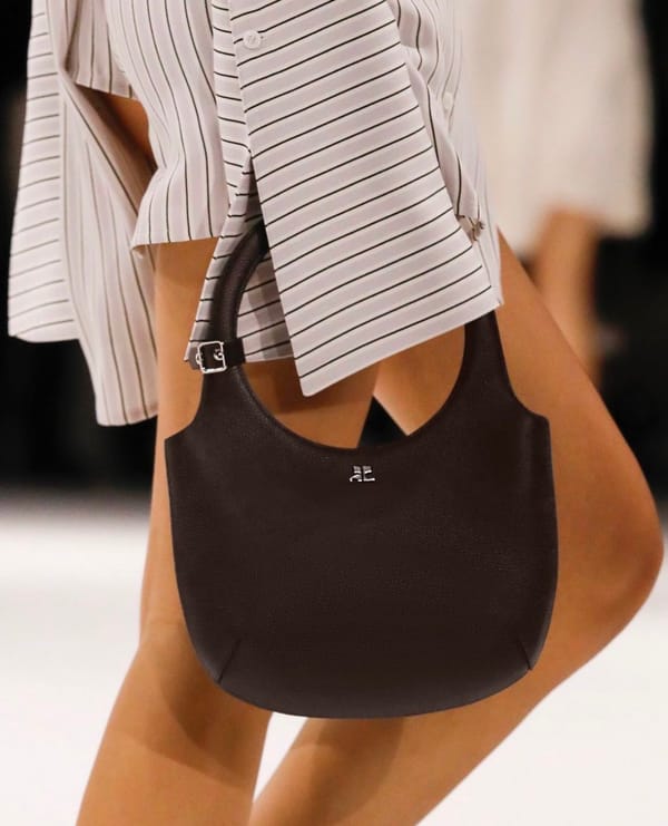 Nowa "it bag" na rok 2024: Holy Bag od Courrèges